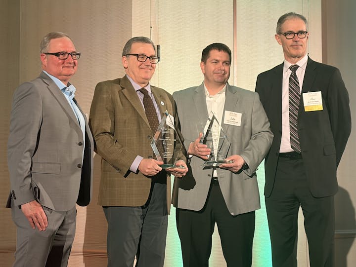 Port of Hood River and HDR receive ACEC Oregon State Project of the Year award.