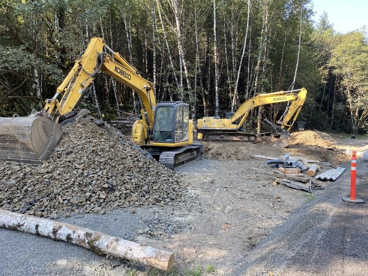 May contain: machine and bulldozer