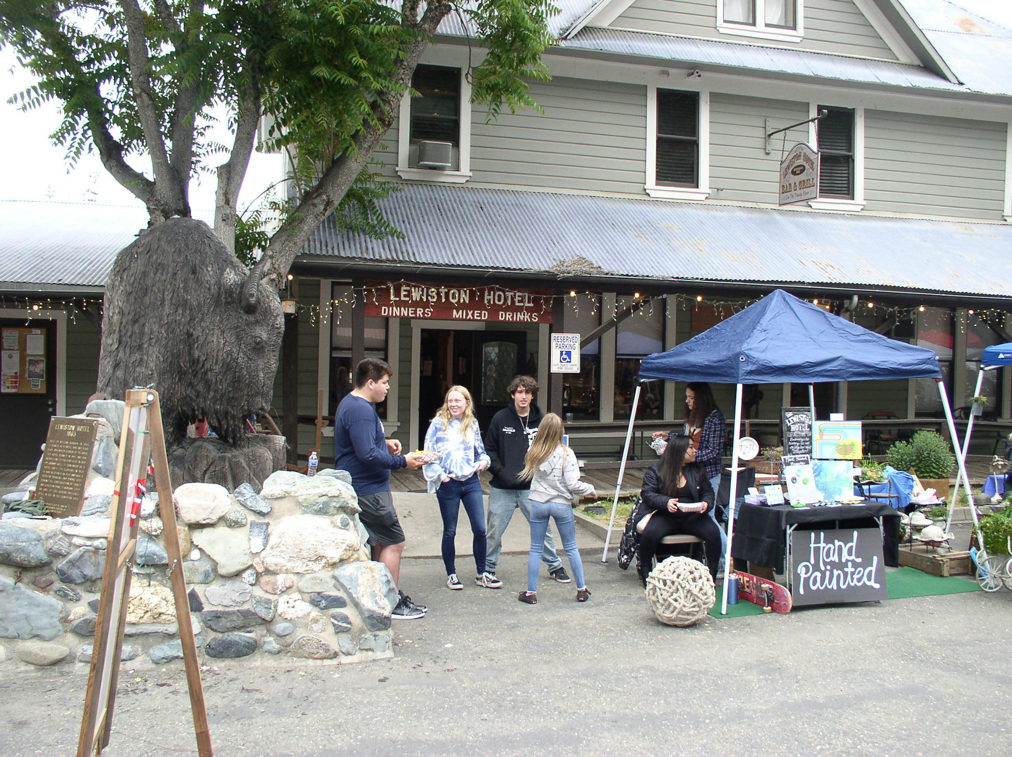 May contain: person and human