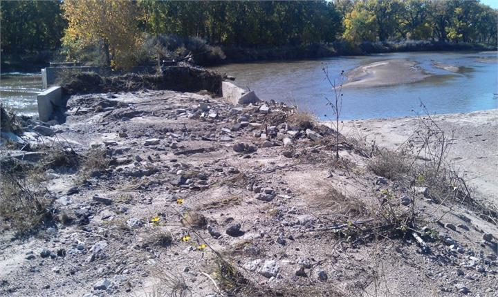 May contain: water and outdoors