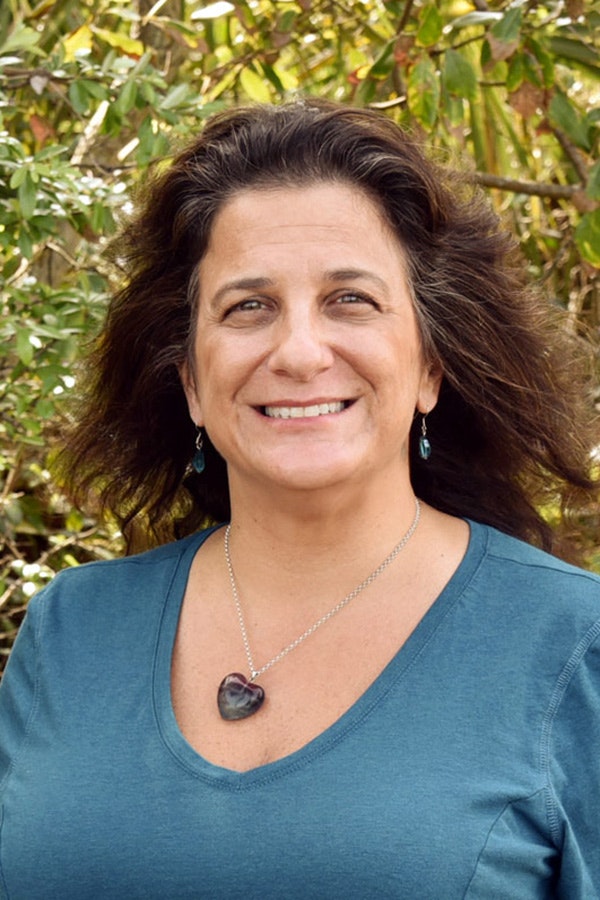 Dr. Leesa DeSouto photo