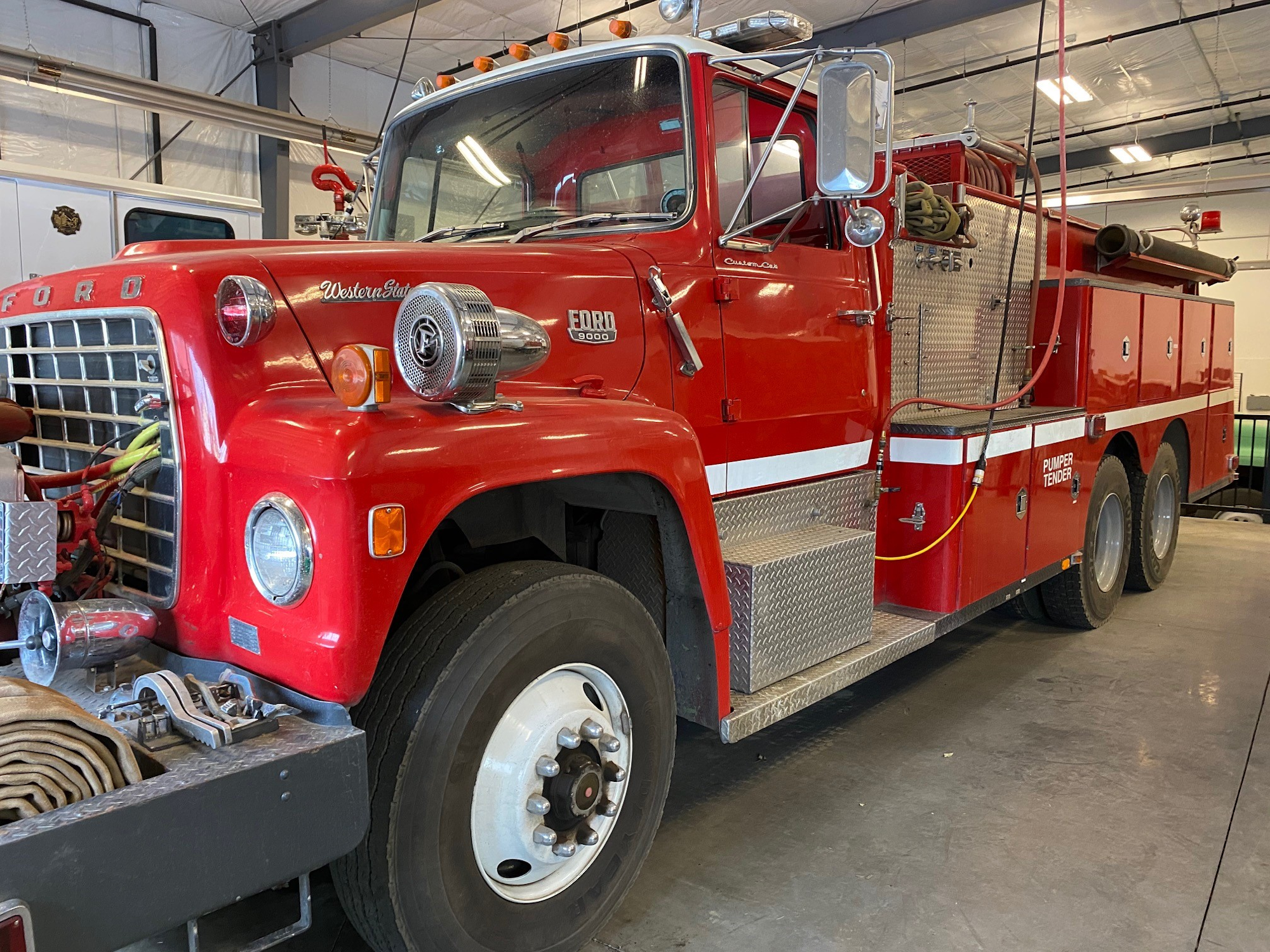 Photo of a water pumper, fire engine