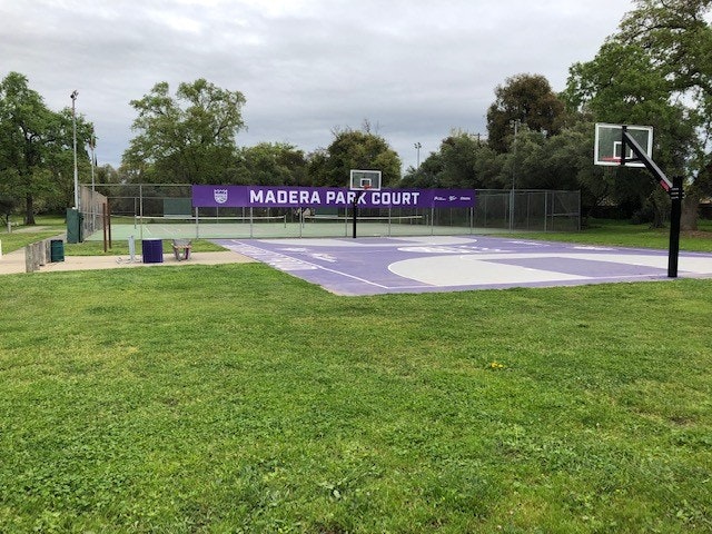 May contain: sports, sport, team, basketball court, team sport, and basketball