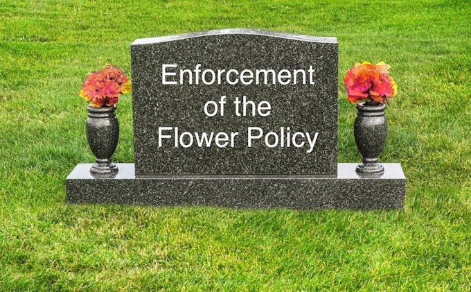 May contain: tomb and gravestone