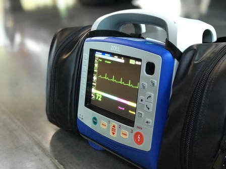 Phot of Zoll portable cardiac monitor
