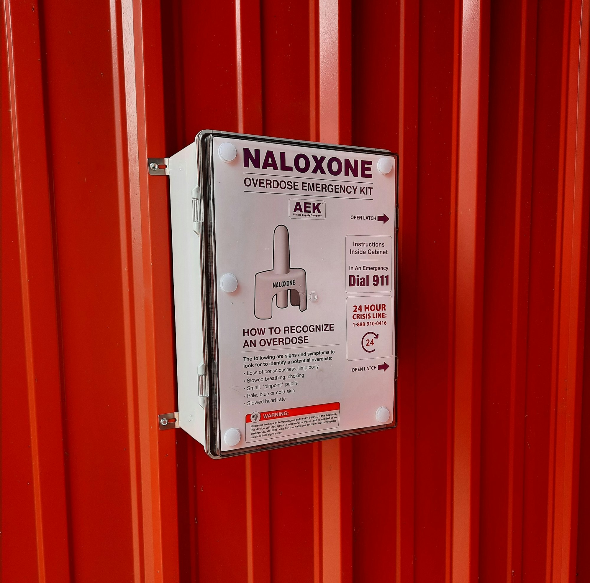Naloxone dispenser
