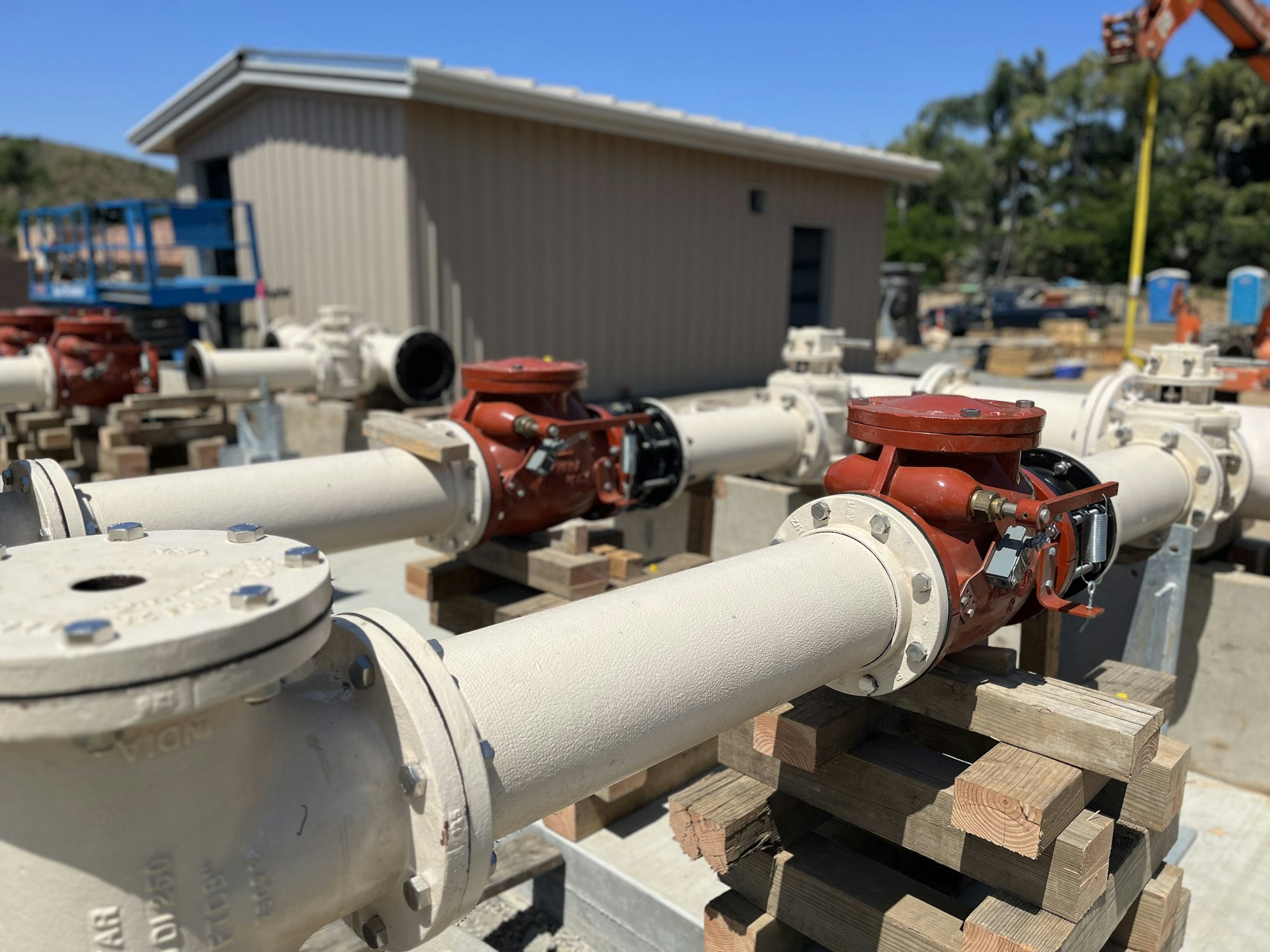 Thoroughbred Lift Station construction, pipes, building, construction