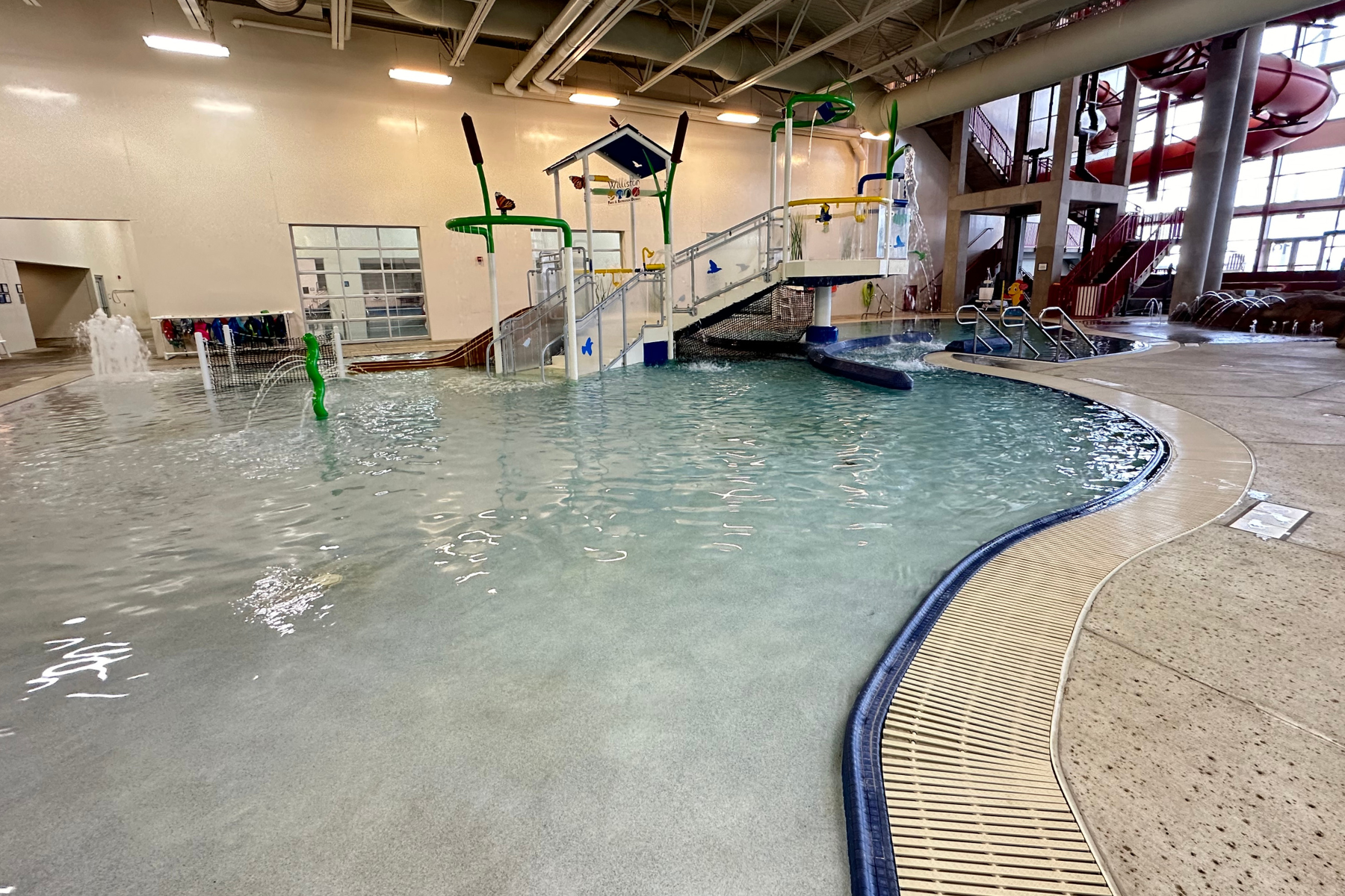Swimming pool