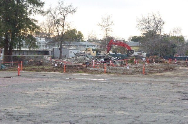 May contain: demolition and outdoors