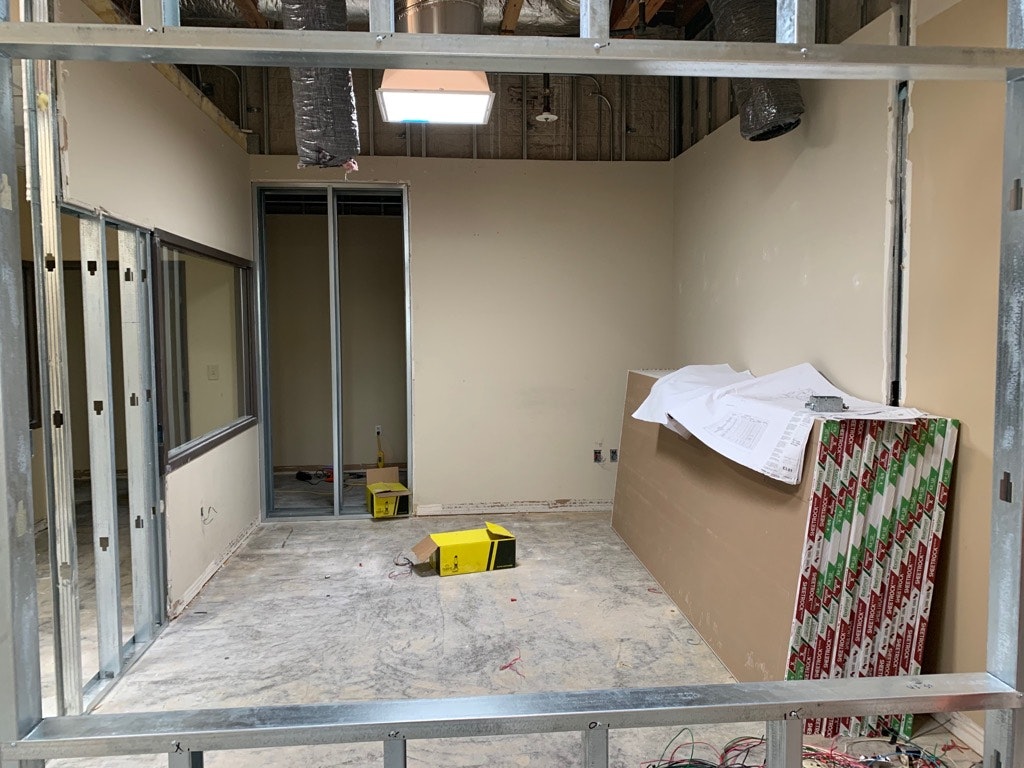 May contain: home renovation work