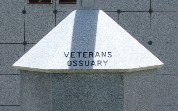 May contain: monument