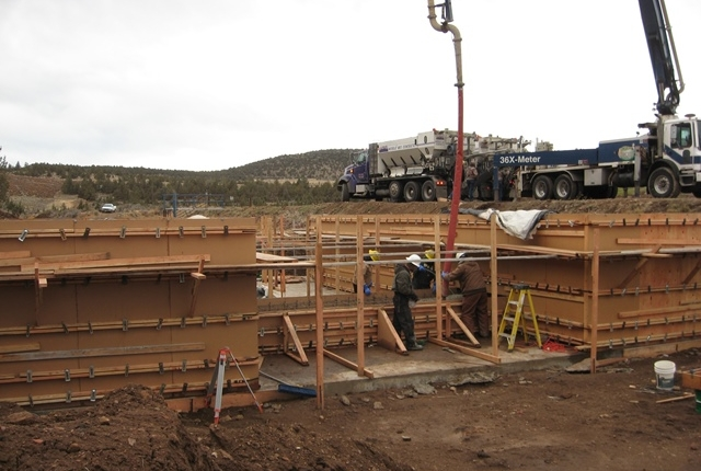 Photo of HAYSTACK RESERVOIR RAMP FLUME construction 30