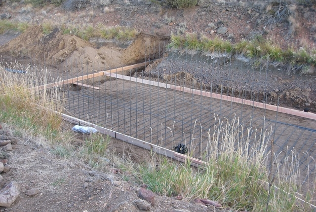 Photo of HAYSTACK RESERVOIR RAMP FLUME construction 7
