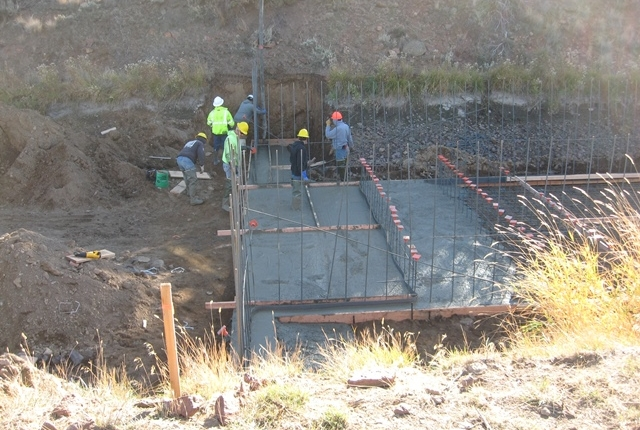 Photo of HAYSTACK RESERVOIR RAMP FLUME construction 14