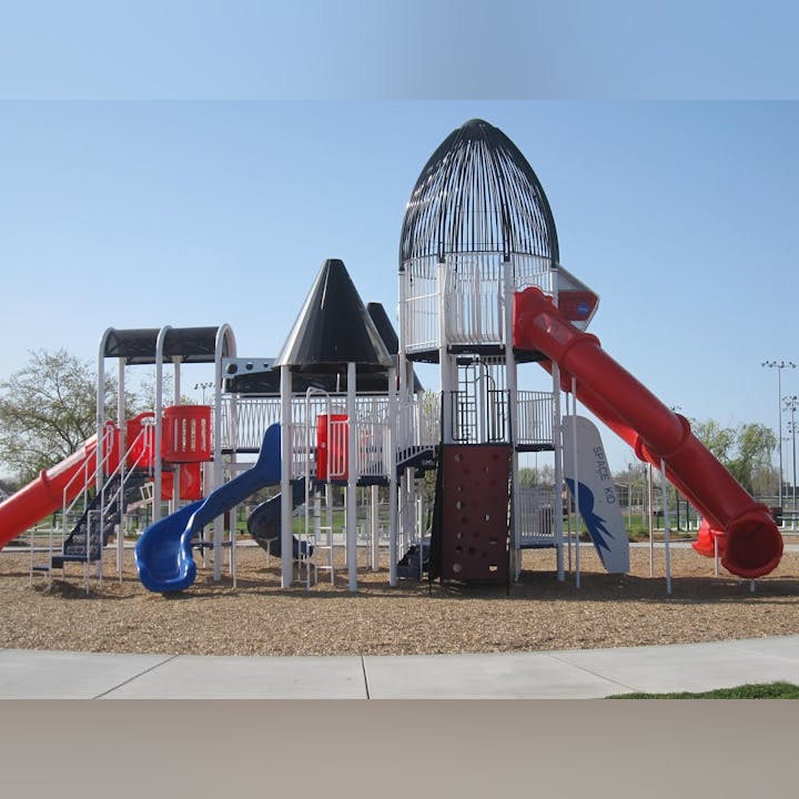 May contain: play area and playground