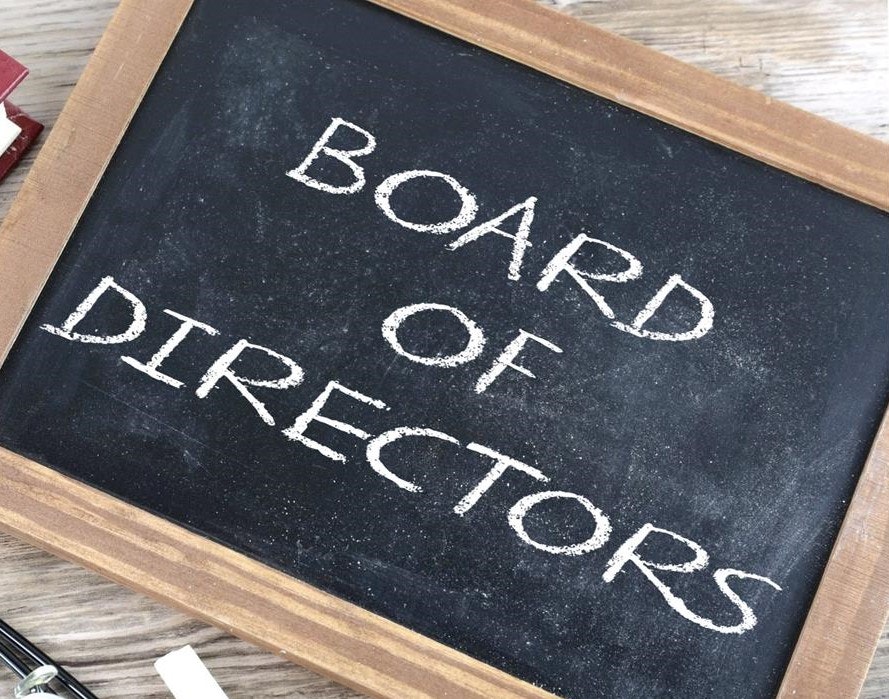 May contain: blackboard and rug