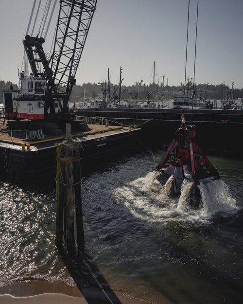 May contain: transportation, vehicle, watercraft, construction, construction crane, and boat