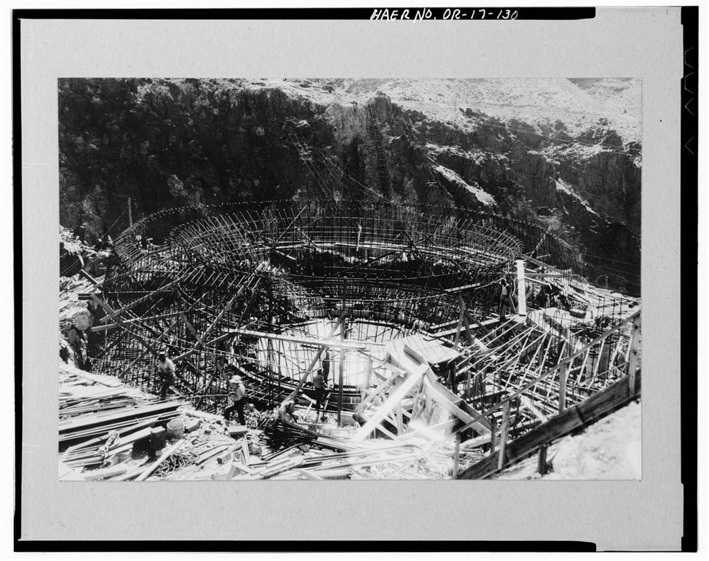 May contain: amphitheatre, architecture, arena, building, and person