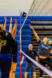 May contain: person, playing volleyball, sport, volleyball, ball, and volleyball (ball)