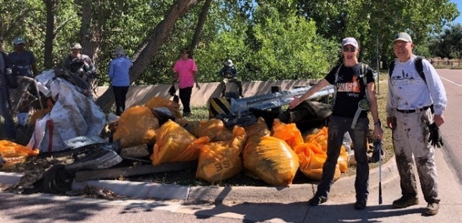 CO Parks and Wildlife volunteers, Creek Week 2022