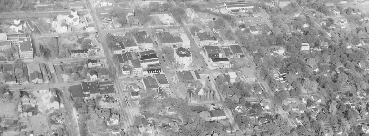 Historical photo, aerial photo of a town