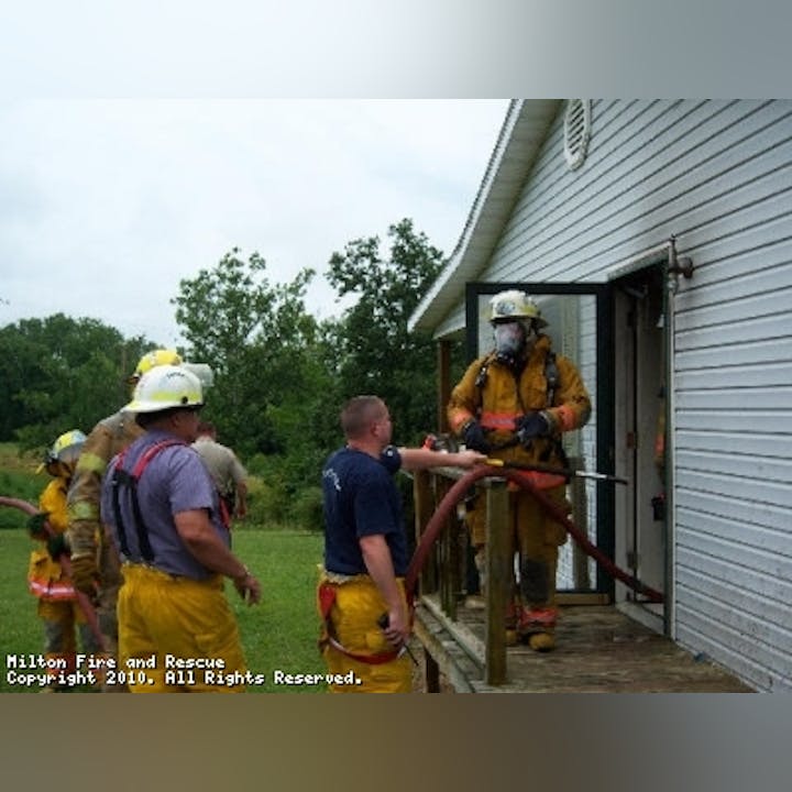 Photo of firemen