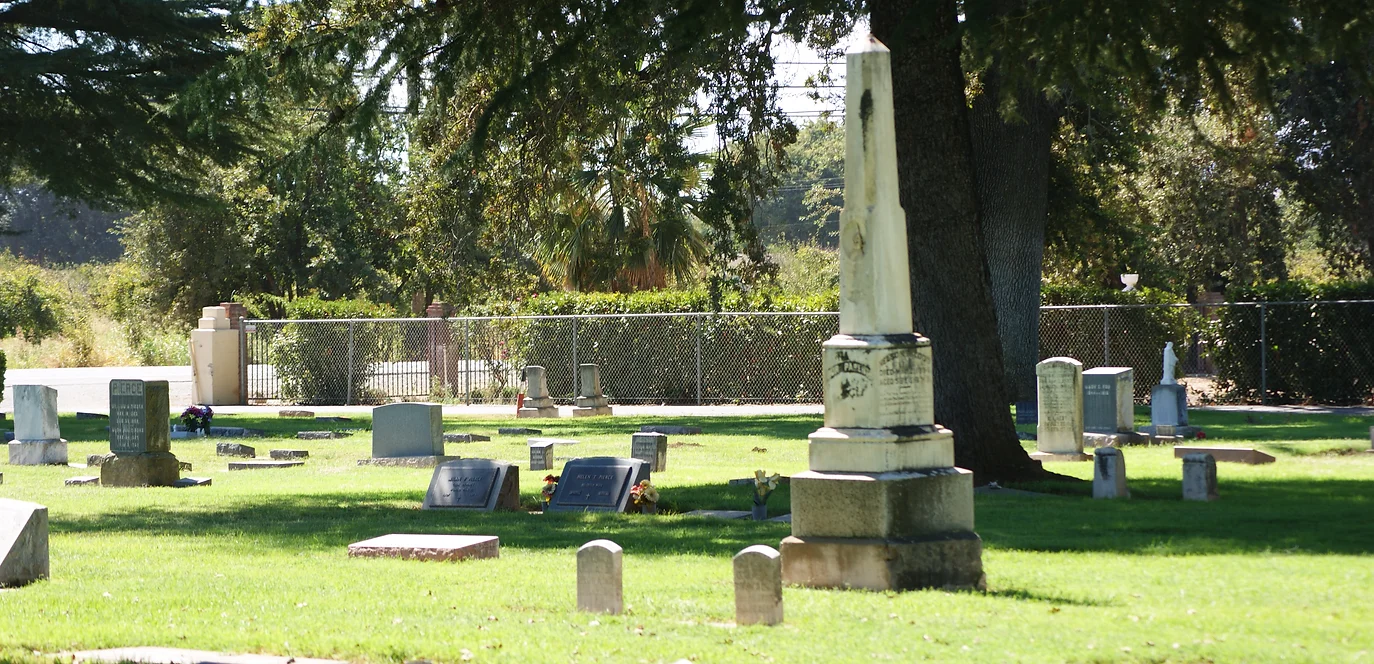 Photo of a graveyard
