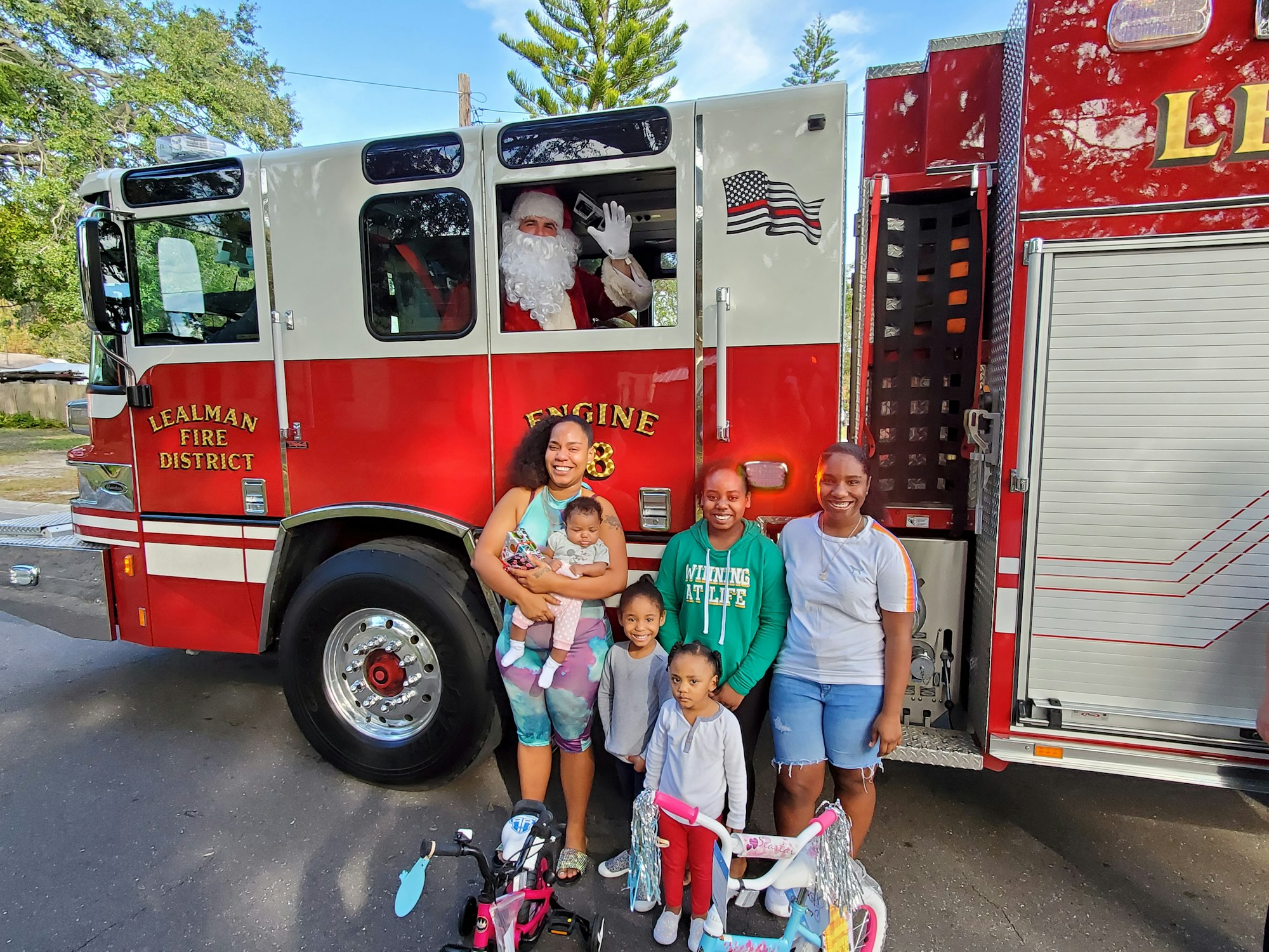 Contains people, Fire truck