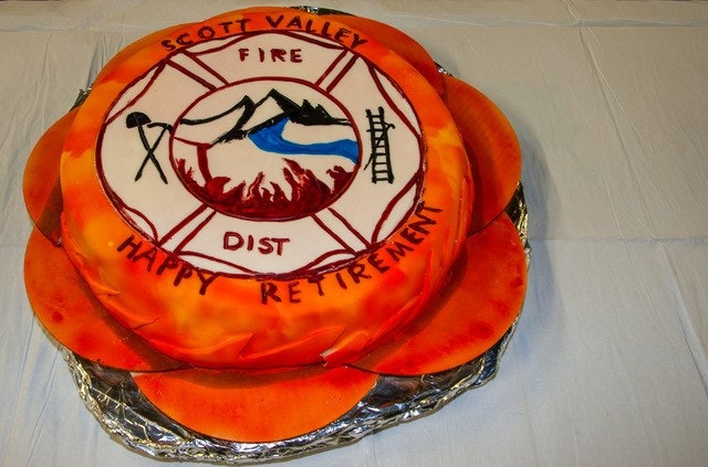 May contain: cake, dessert, food, and birthday cake