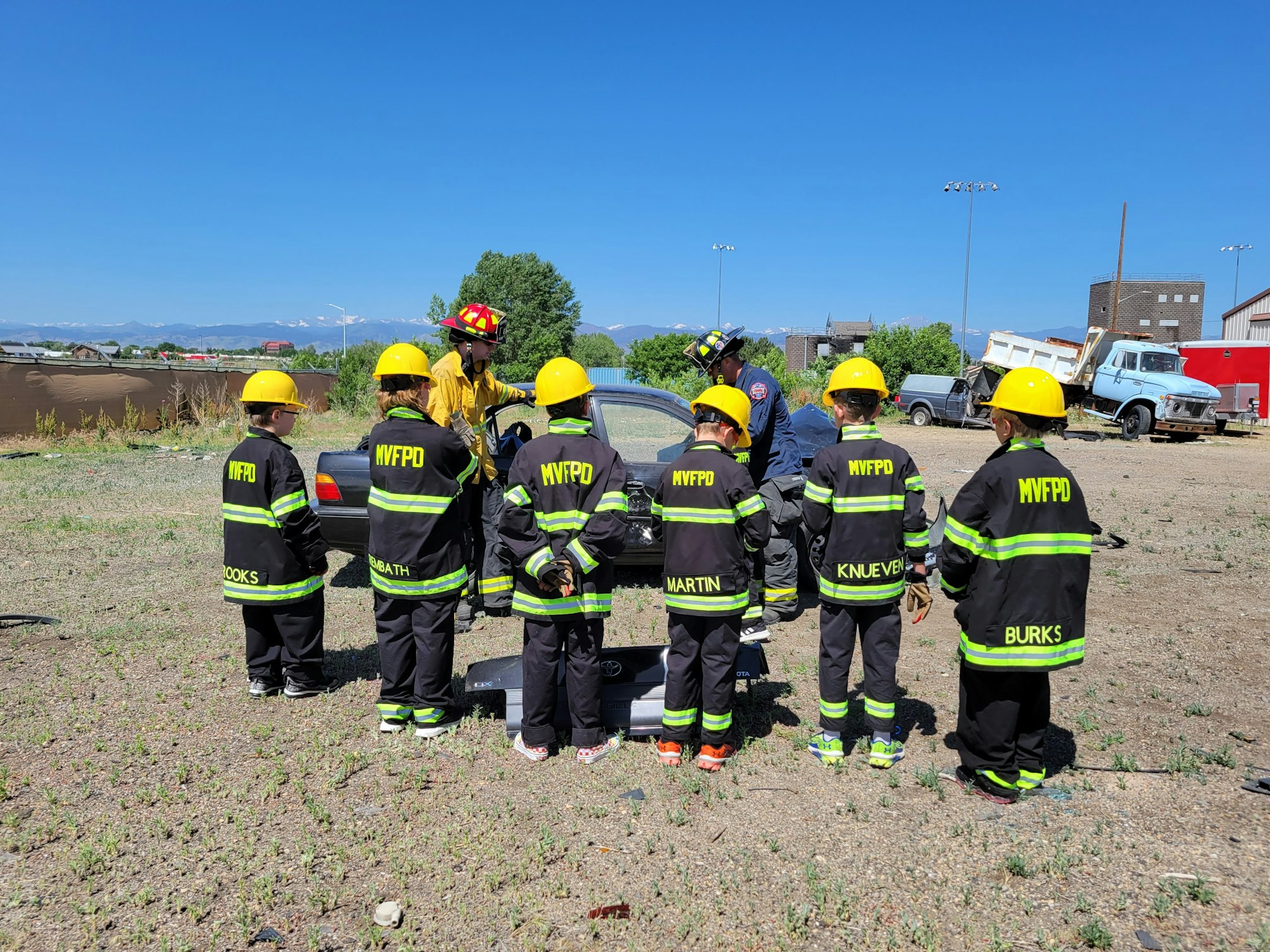 May contain: person, human, and fireman