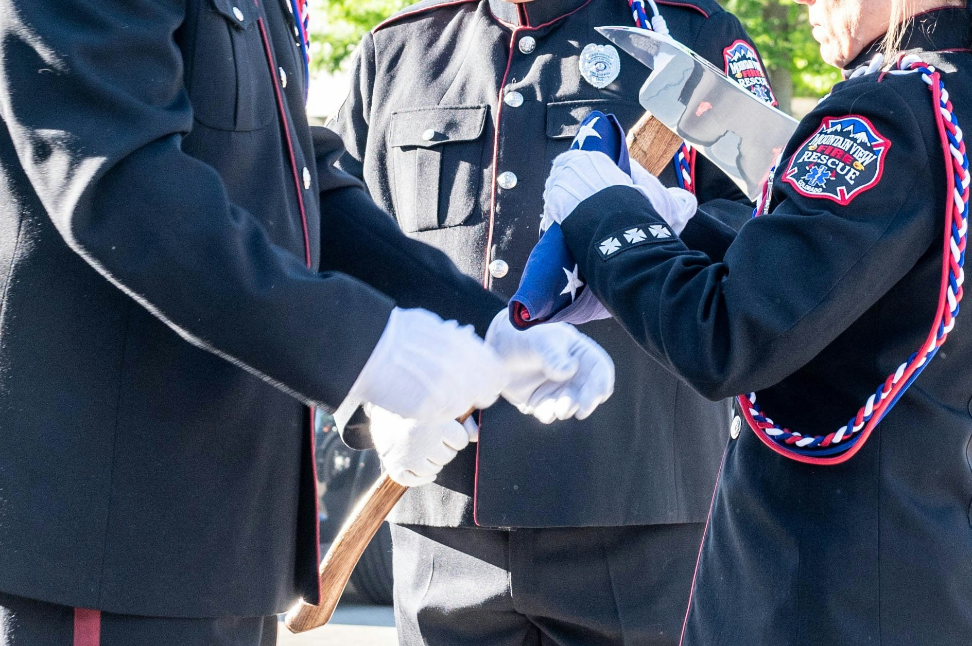 May contain: person, human, military uniform, military, and officer