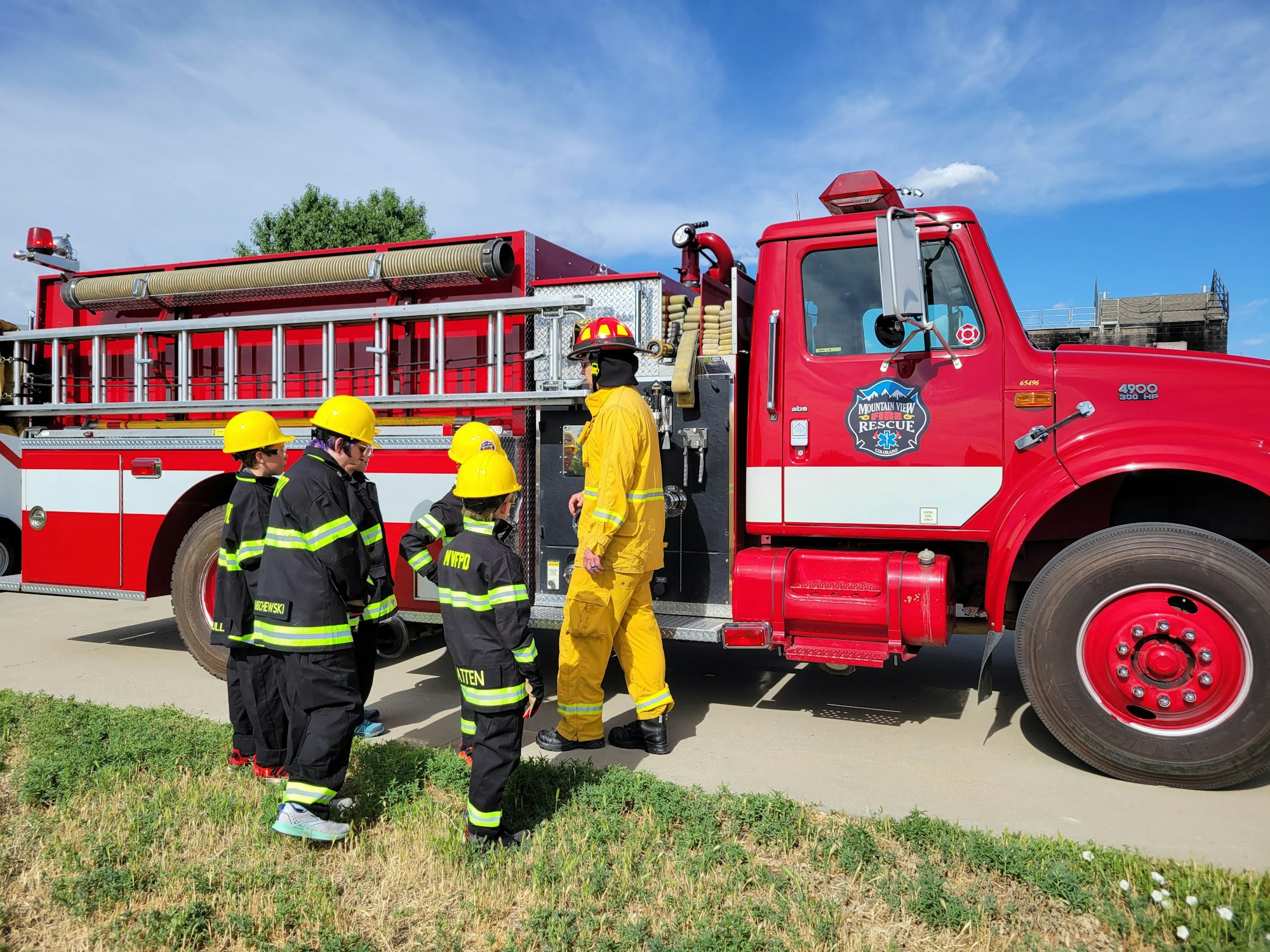 May contain: person, human, and fireman