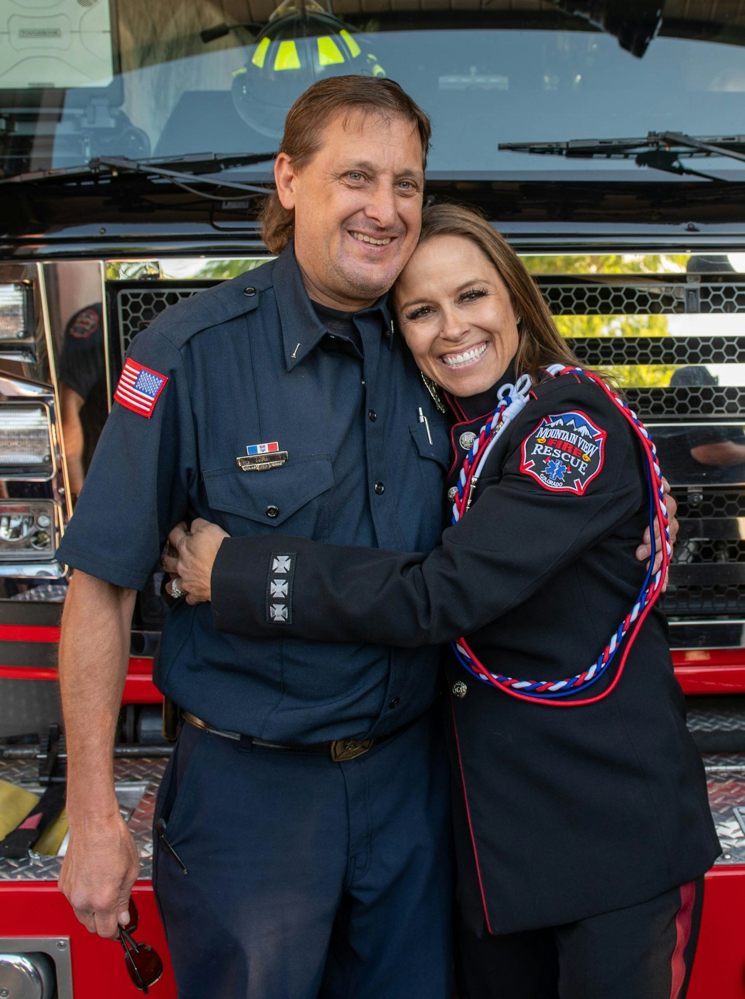 May contain: person, human, officer, military, and military uniform