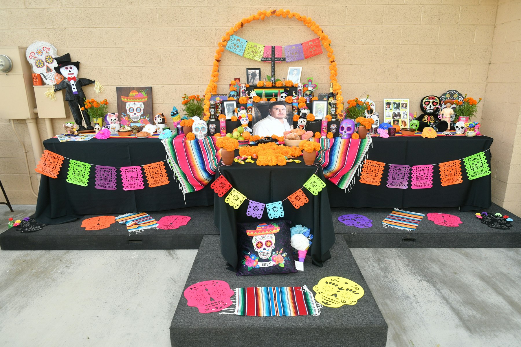 'Ofrenda' Table (Offering)