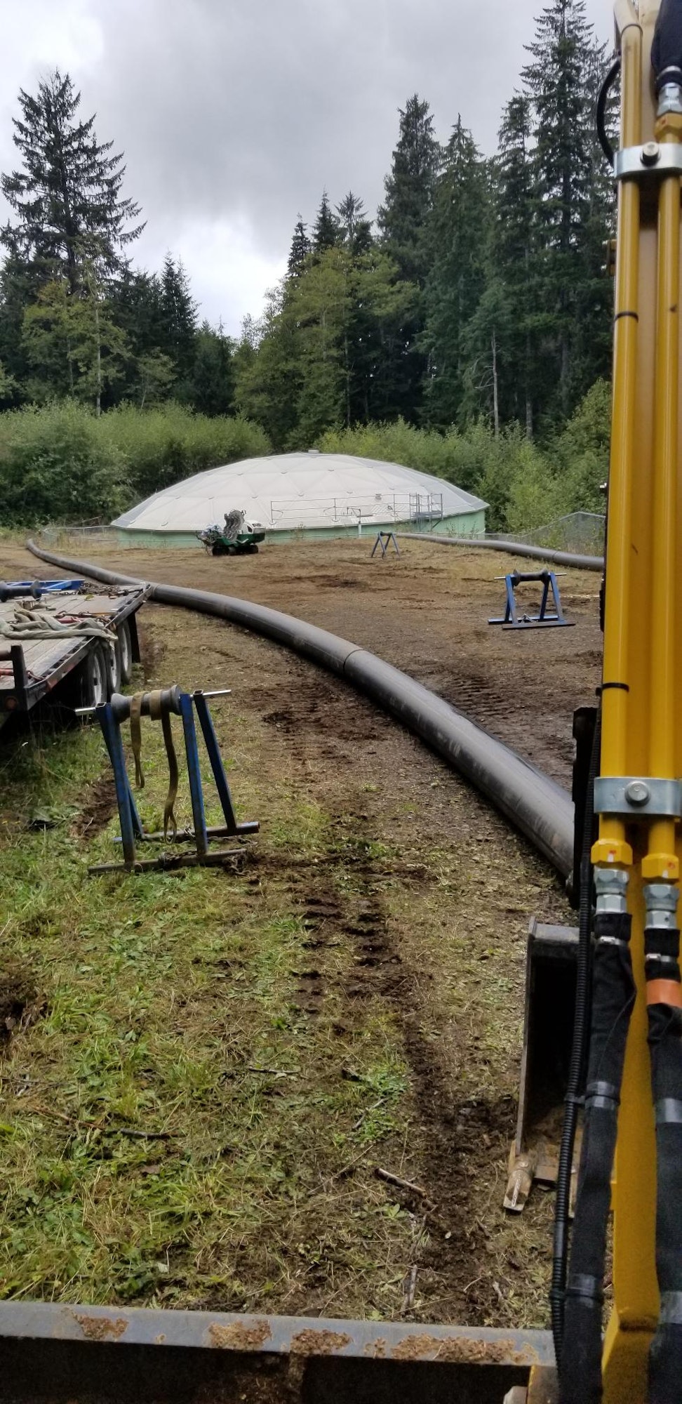 May contain: pipeline