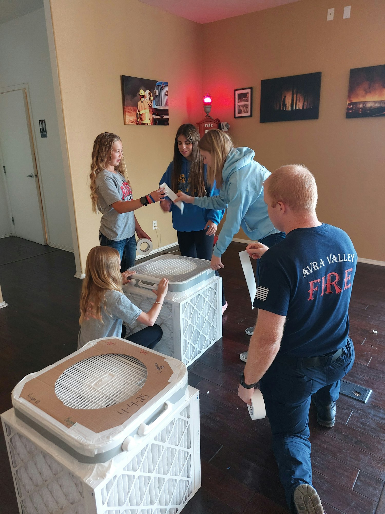 RR GATE students build Corsi-Rosenthal box March 2025