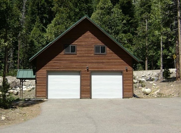 May contain: housing, building, garage, and house