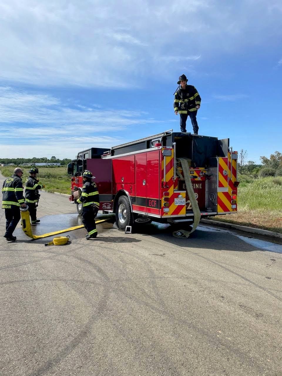 May contain: person, human, and fireman