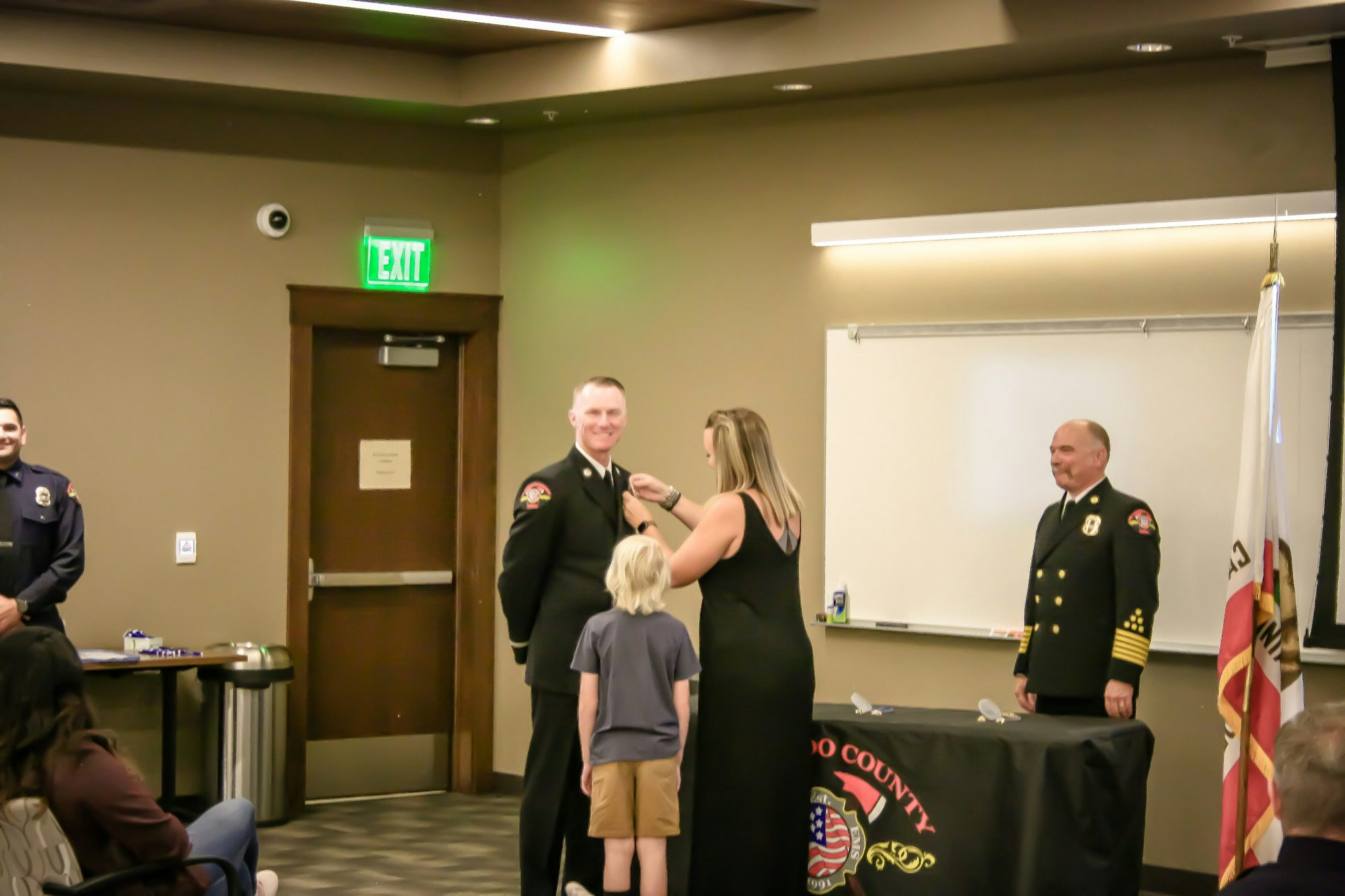 May contain: person, human, flooring, military uniform, military, and officer